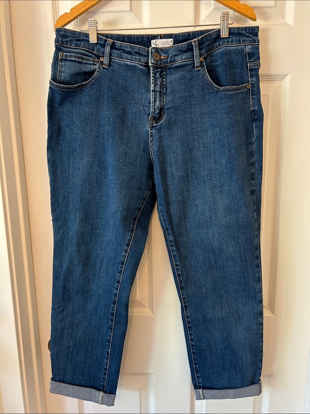 Carve Designs Women's Dark Blue Cropped Jeans